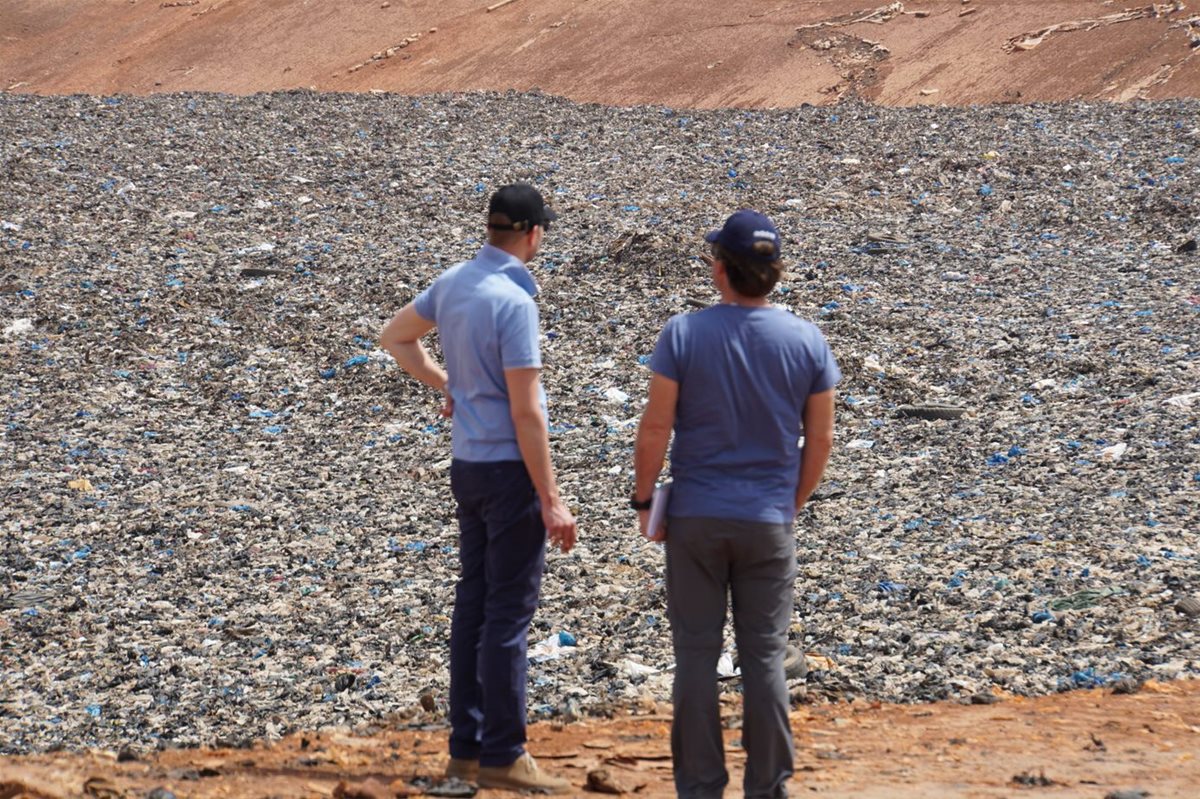 Returkraft på besøk til søppelfylling i Bamako, Mali.