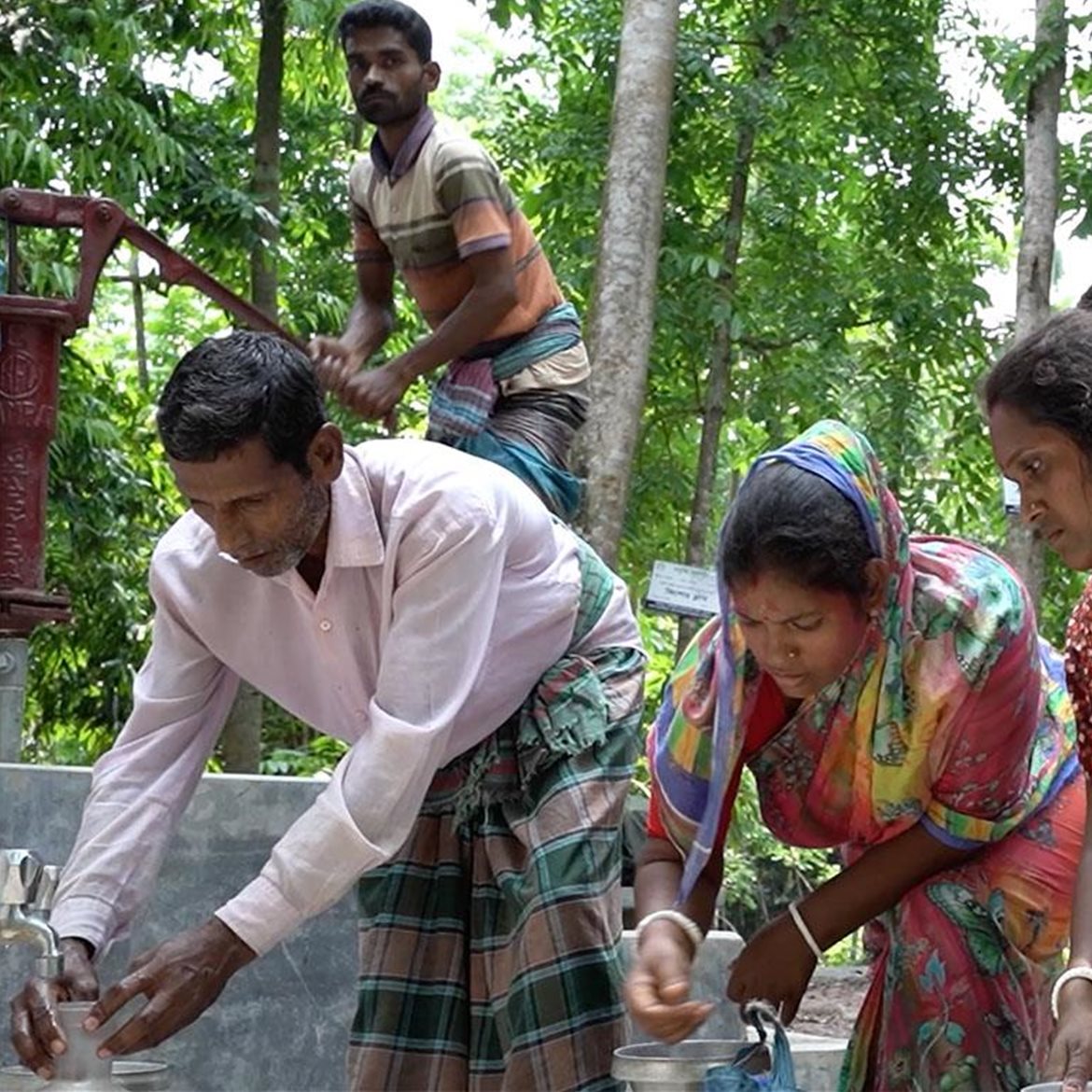 bangladesh-modre-vann (771x767)